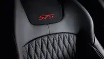 Jaguar XJR575 revealed