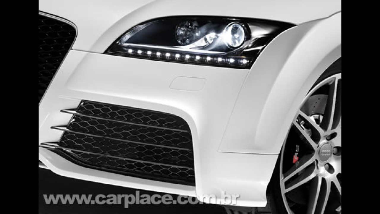 Audi TT RS - Versão esportiva recebe motor de 340 cv e mudanças visuais