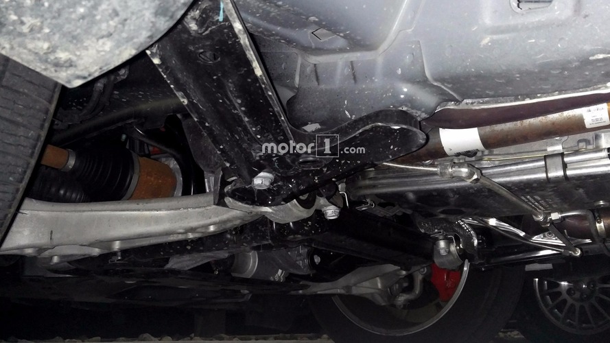 2018 Jeep Grand Cherokee Trackhawk spy photo