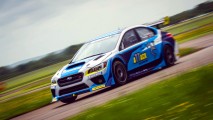 Subaru WRX sahibi olduğu Isle of Man TT tur rekorunu bir kez daha kırdı