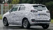 2017 Opel Meriva spy photo