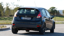 Ford Fiesta test mule spy photo