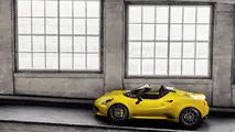 2016 Alfa Romeo 4C and 4C Spider