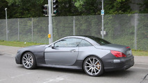 2016 Mercedes SL63 AMG facelift spy photo
