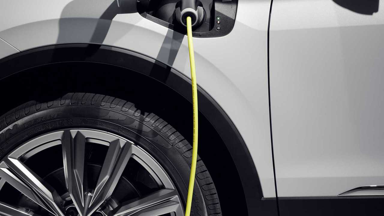 Volkswagen Tiguan eHybrid 2021