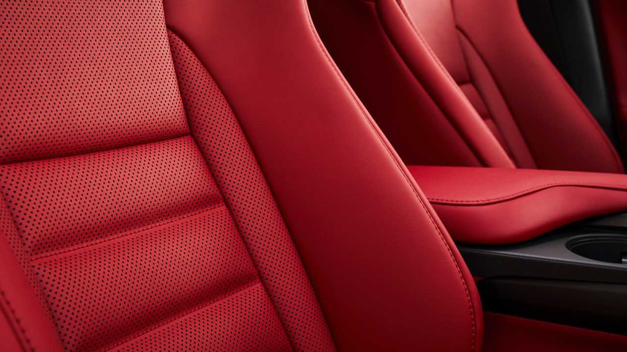 2021 Lexus IS