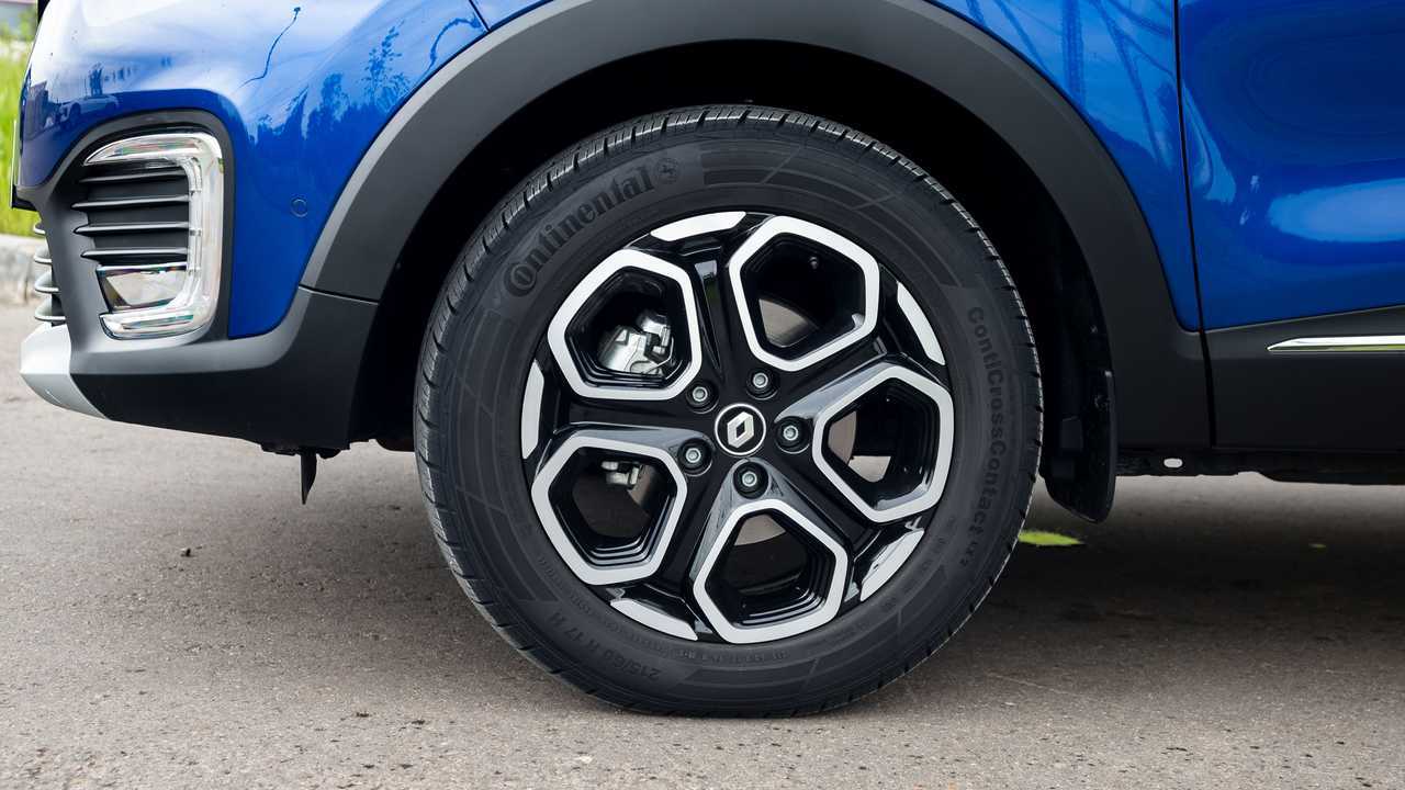 Kia XCeed, Renault Kaptur, Lexus UX