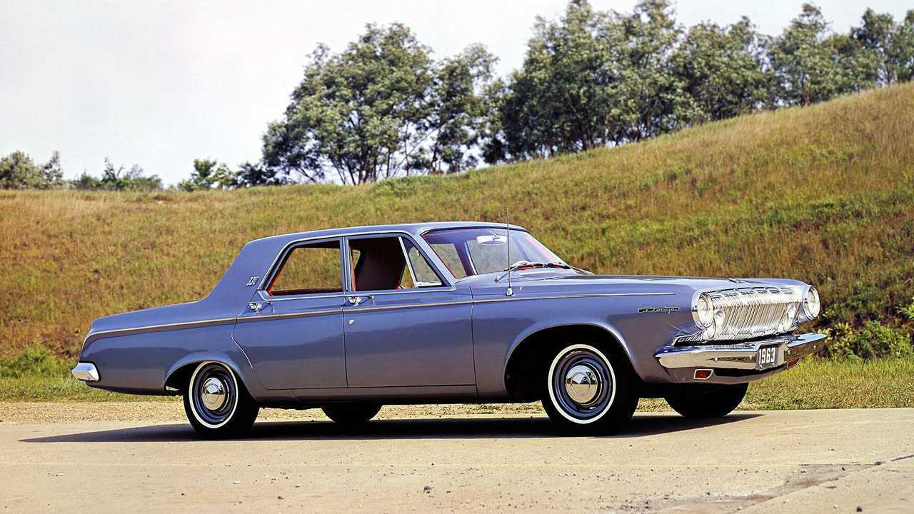 Dodge 330