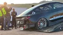 Prestazioni scollegate Tesla Modello 3 Pikes Peak Crash