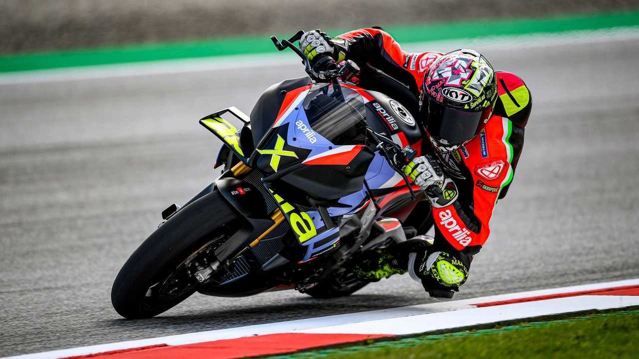 Aprilia Tuono V4 X