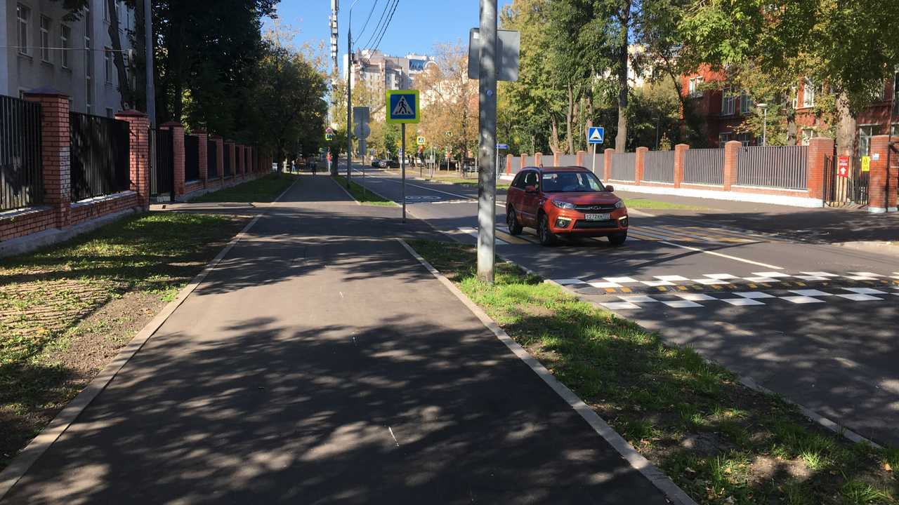 Лежачий полицейский