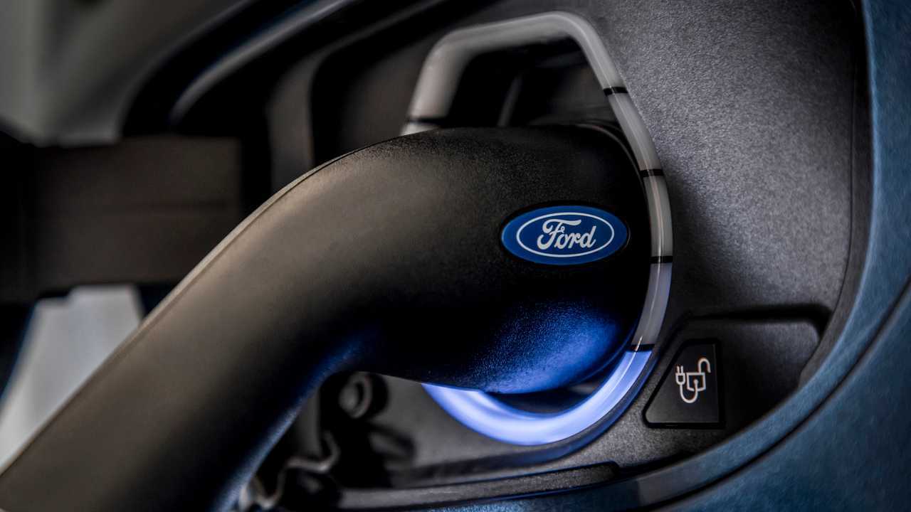 Ford Tourneo Custom Plug-In Hybrid 2019