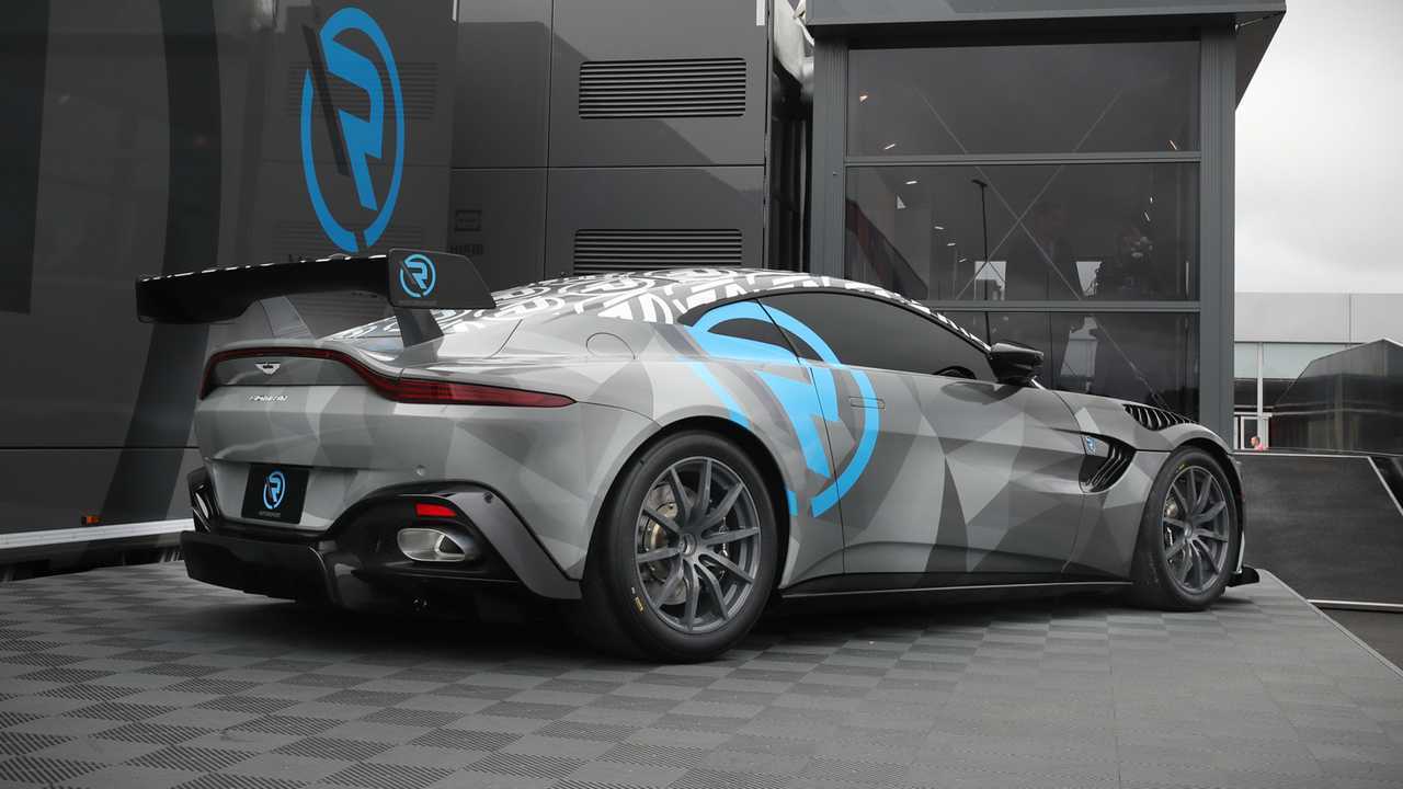 Aston Martin Vantage Cup by R-Motorsport