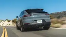 Quartier extérieur et arrière du Porsche Cayenne Turbo GT 2022