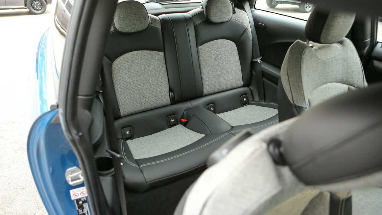 Comparativo: Fiat 500e vs. Mini Cooper SE