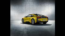 BMW i8 Protonic Frozen Yellow Edition