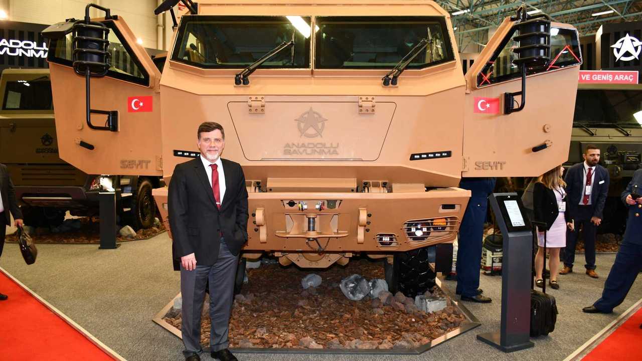 IDEF'te Tanıtılan Seyit 8x8