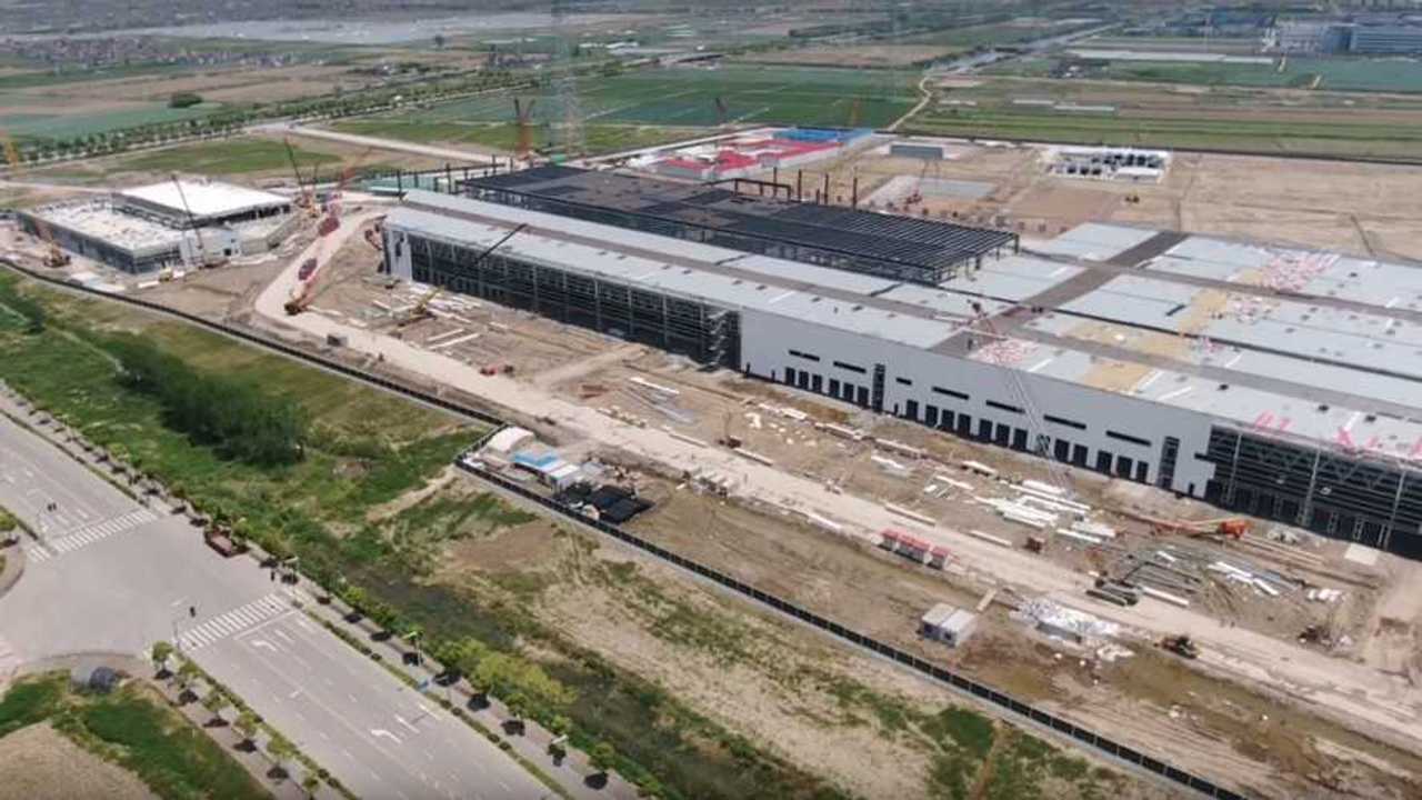 Tesla Gigafactory 3 Main Building To Be Ready In May Video