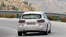 Opel Insignia Spor Tourer casus fotoğraf