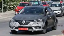 Renault Megane test mule spy photo
