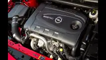 Opel Astra Sports Tourer BiTurbo