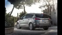 Nuova Ford S-MAX