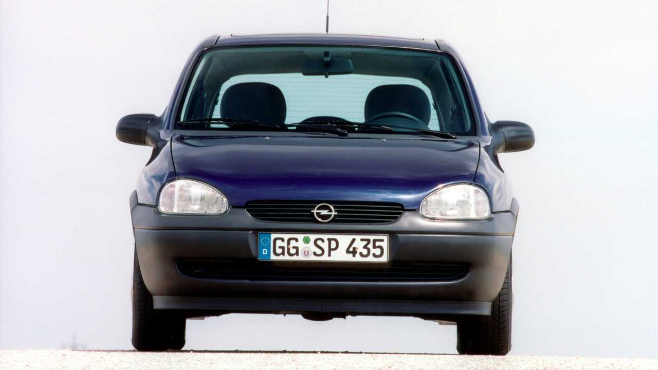 Opel Corsa, le foto storiche