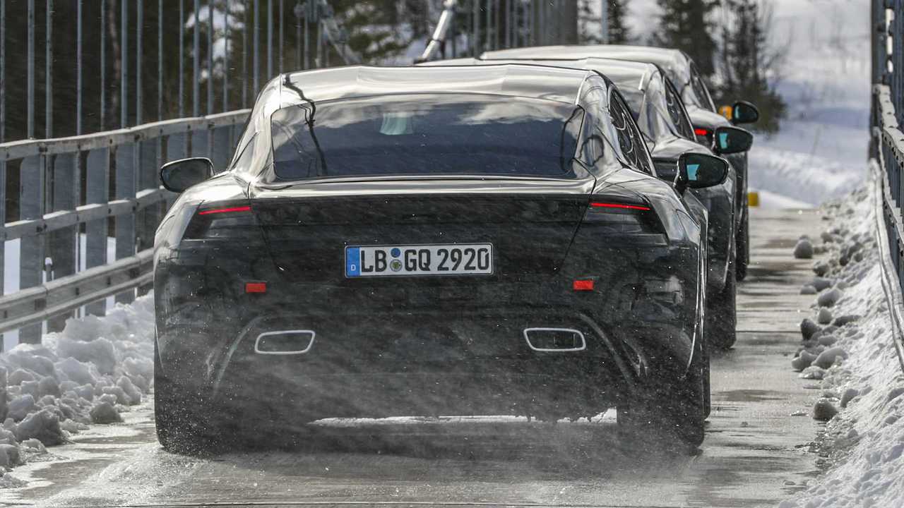 Porsche Taycan, i muletti