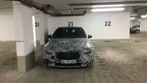 2019 Mercedes-AMG A45 foto spia del lettore Motor1.com