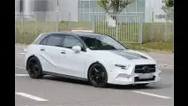 Erwischt: Mercedes B-Klasse