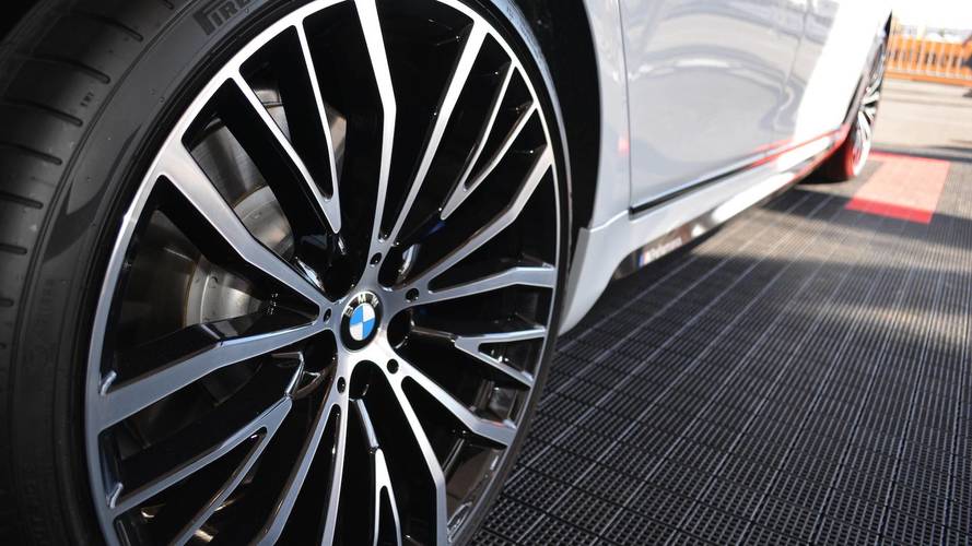 BMW 740e with M Performance Parts