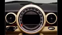 Model im Mini-Rolls