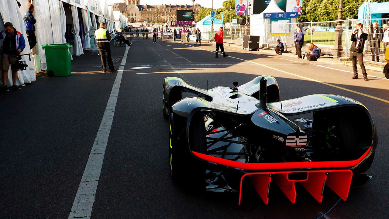 Roborace tests à Paris