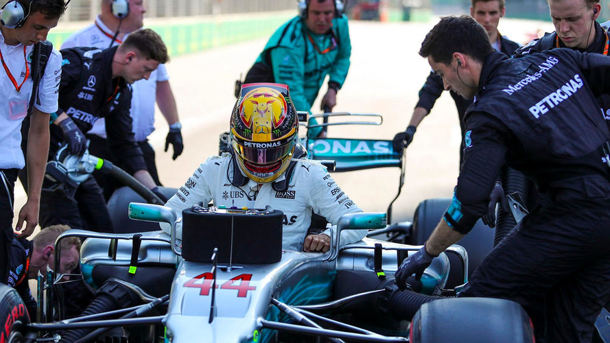 Nuevo reposacabezas Mercedes F1