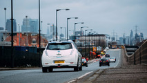 Otonom Nissan Leaf Londra Testi