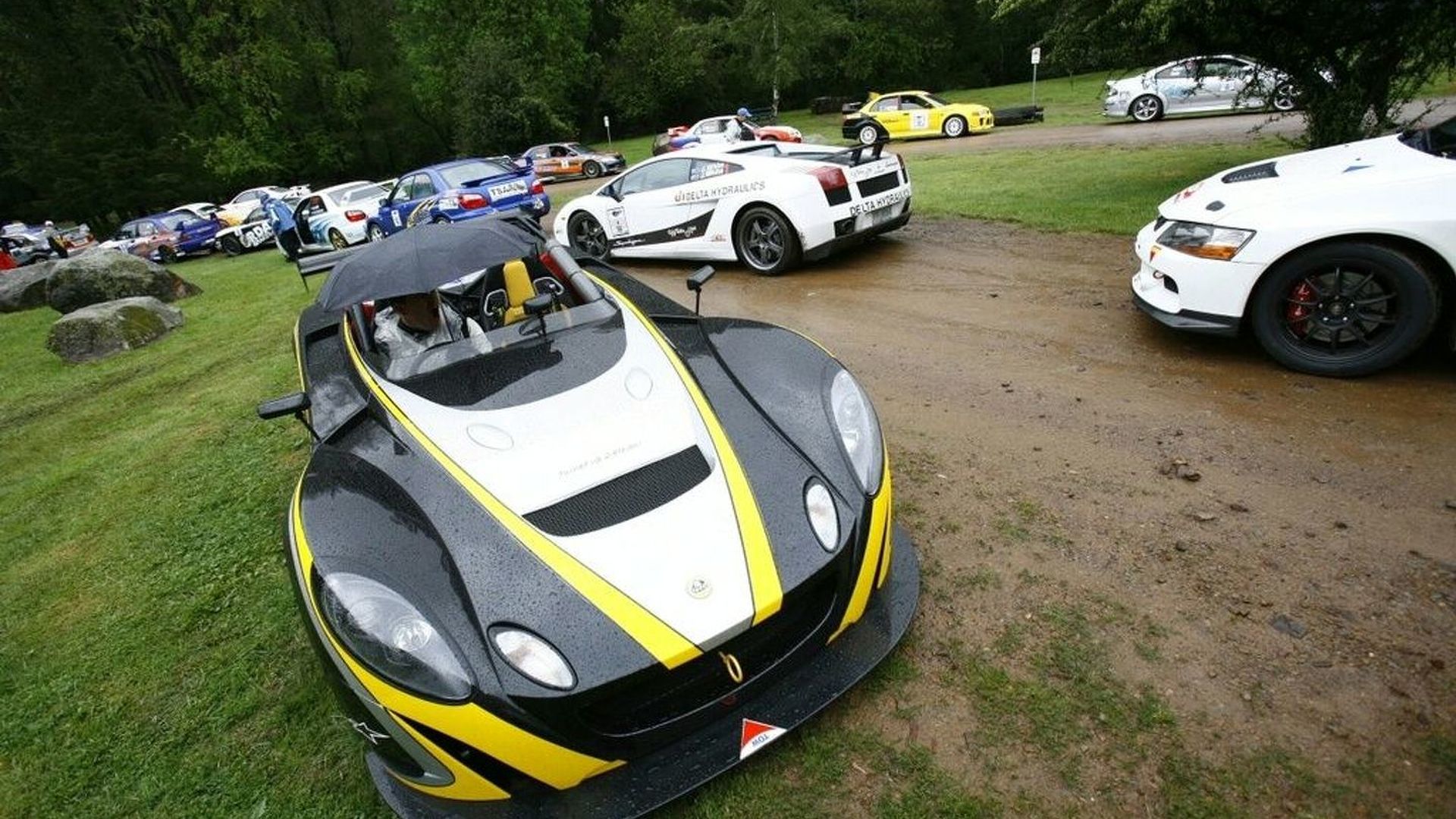 Lotus 2-Eleven Proves Credentials Lotus 2-Eleven Proves Credentials