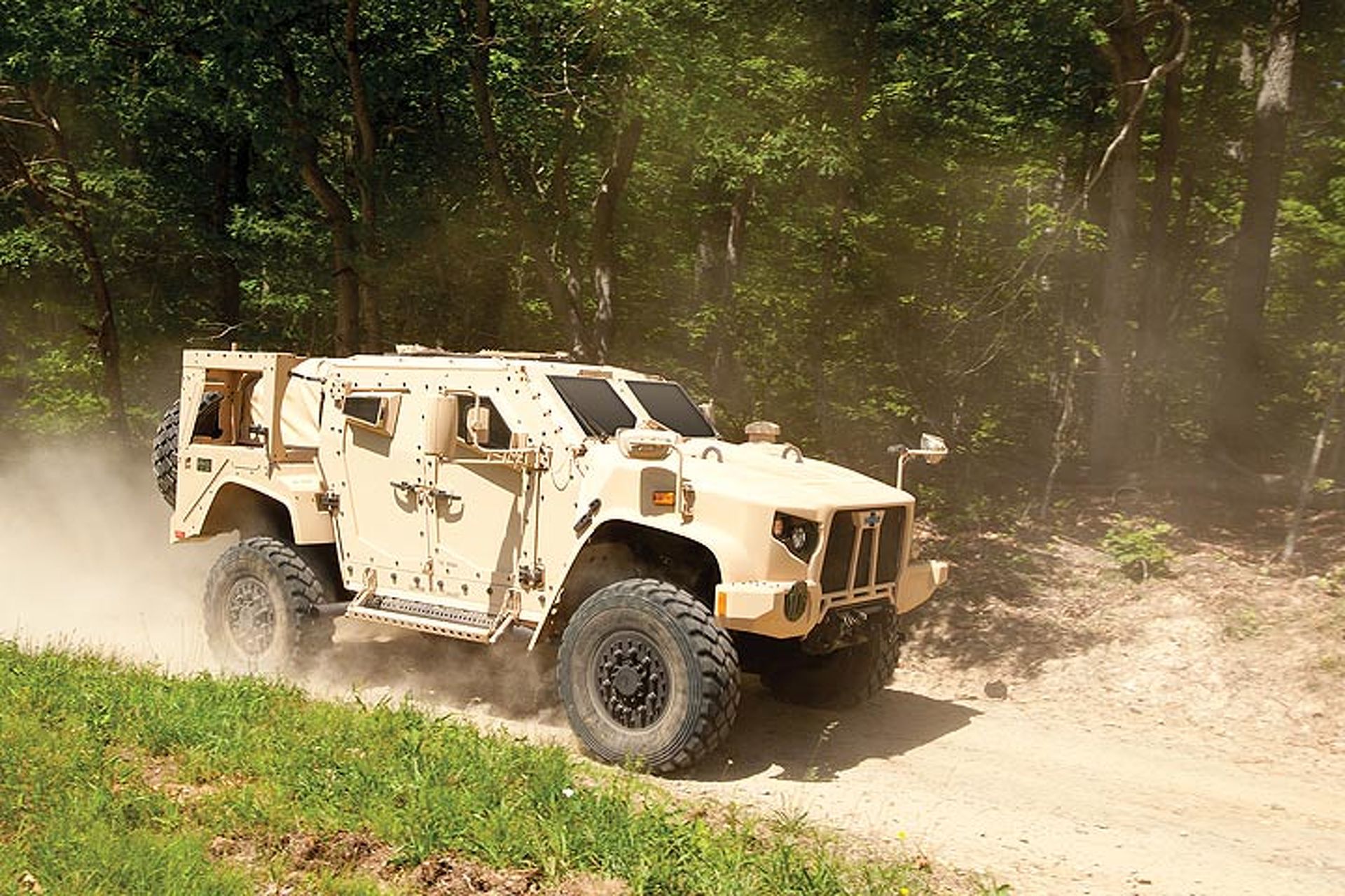 How Does the Oshkosh JLTV Measure Up to the Humvee?
