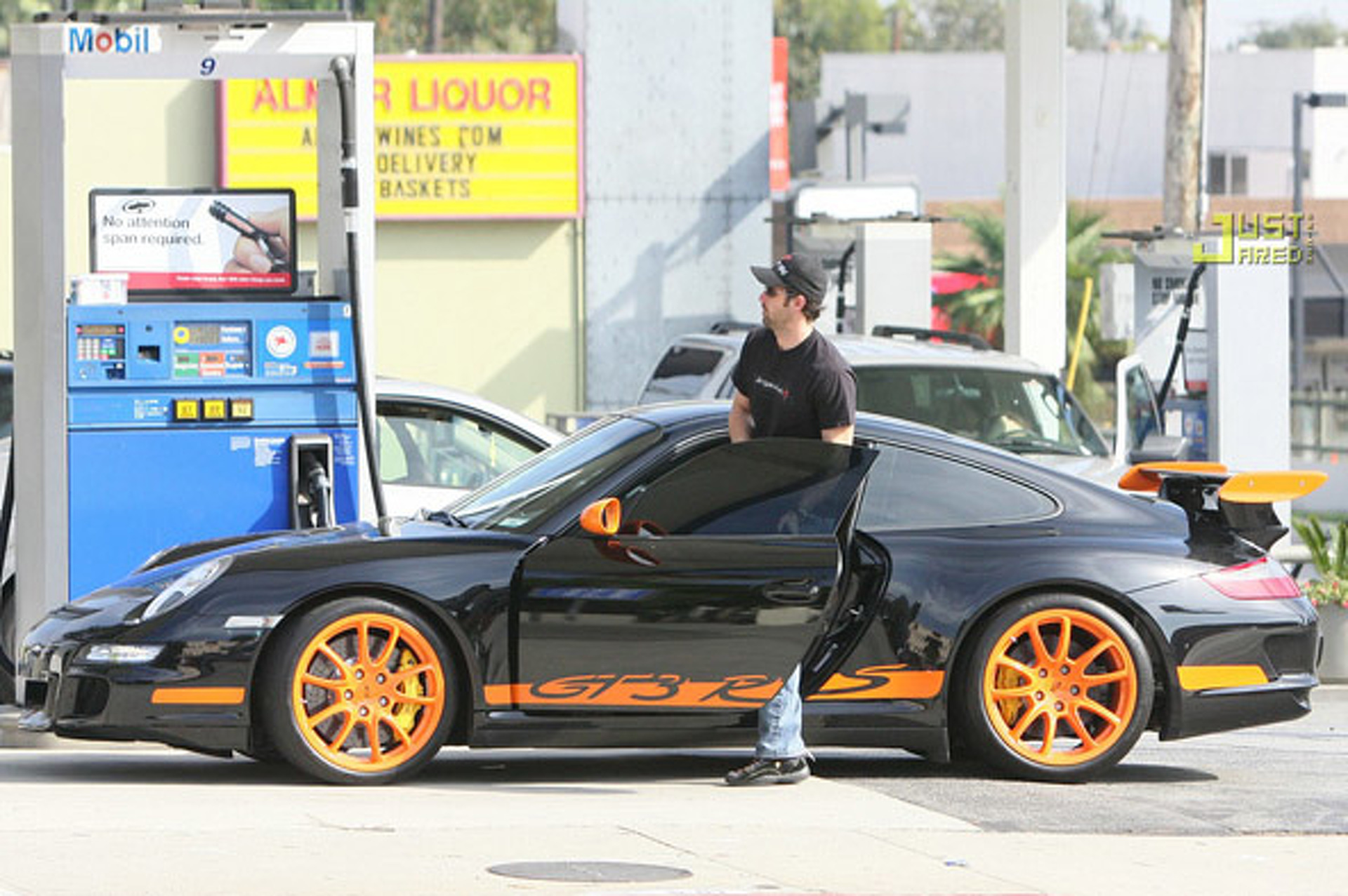 Celebrity Cars: Hollywood Stars Who Drive Hot Cars