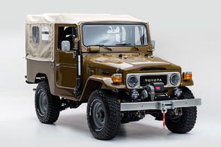 This Vintage ’81 Toyota Land Cruiser is Perfectly Wild
