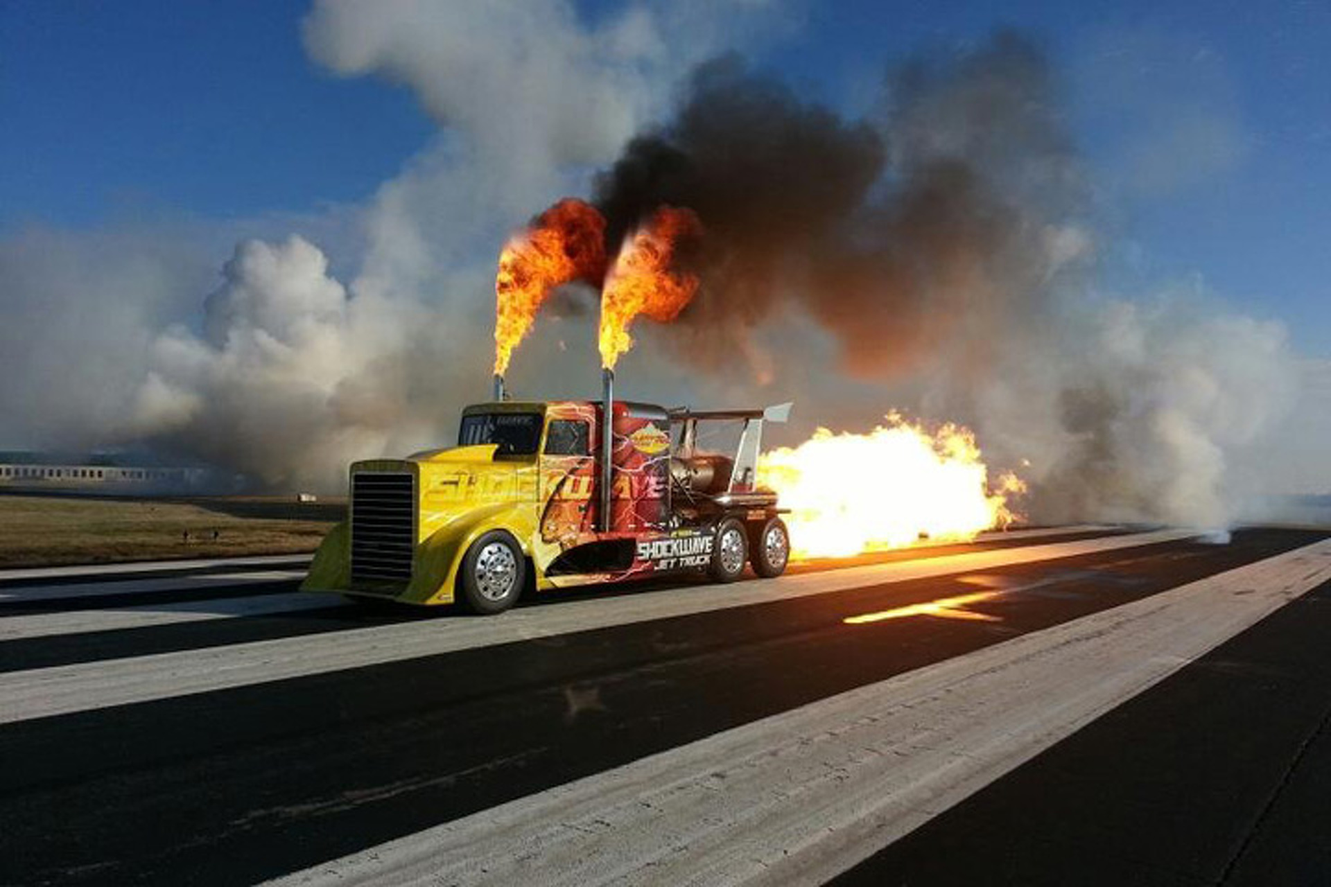 The Shockwave Jet Truck is Over 100mph Faster than a Bugatti Veyron