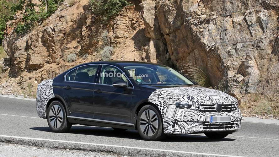 Fotos espia Volkswagen Passat GTE 2019 (restyling)