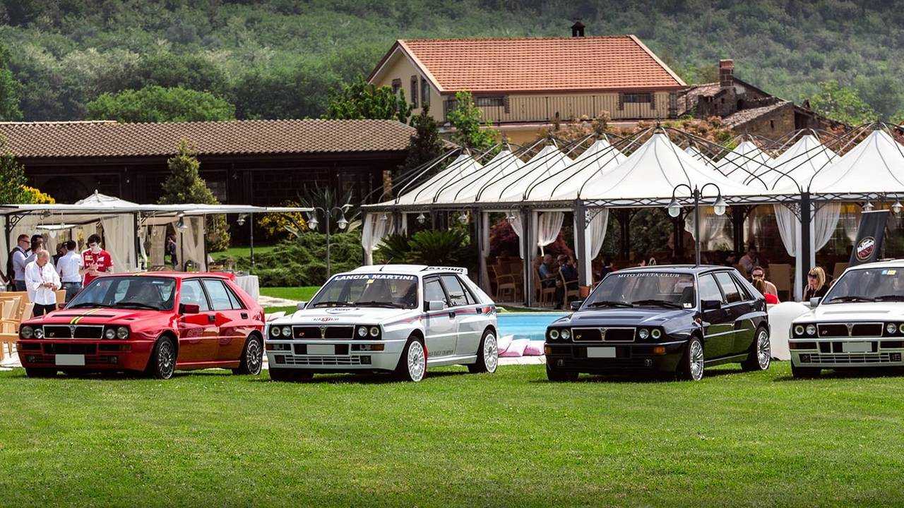 cars & coffee napoli
