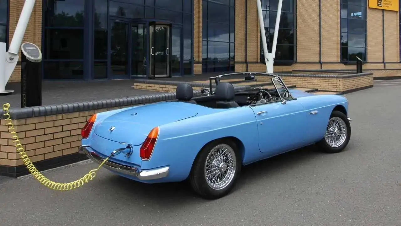 British firm offering all-new electric MG RBW Electric MG Roadster
