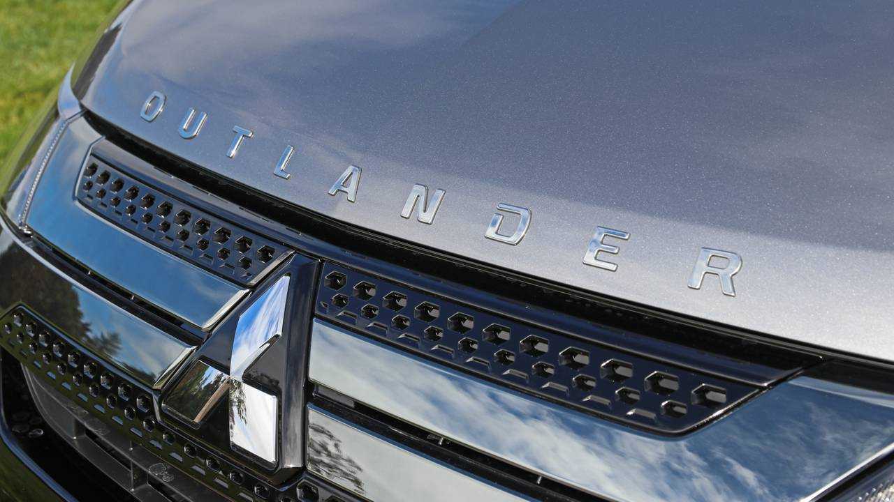 Mitsubishi Outlander PHEV 5h and 5hs