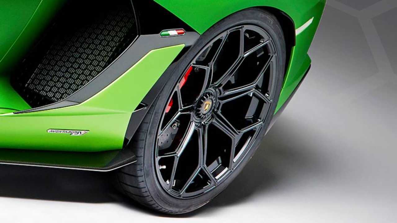 lamborghini tyre watch