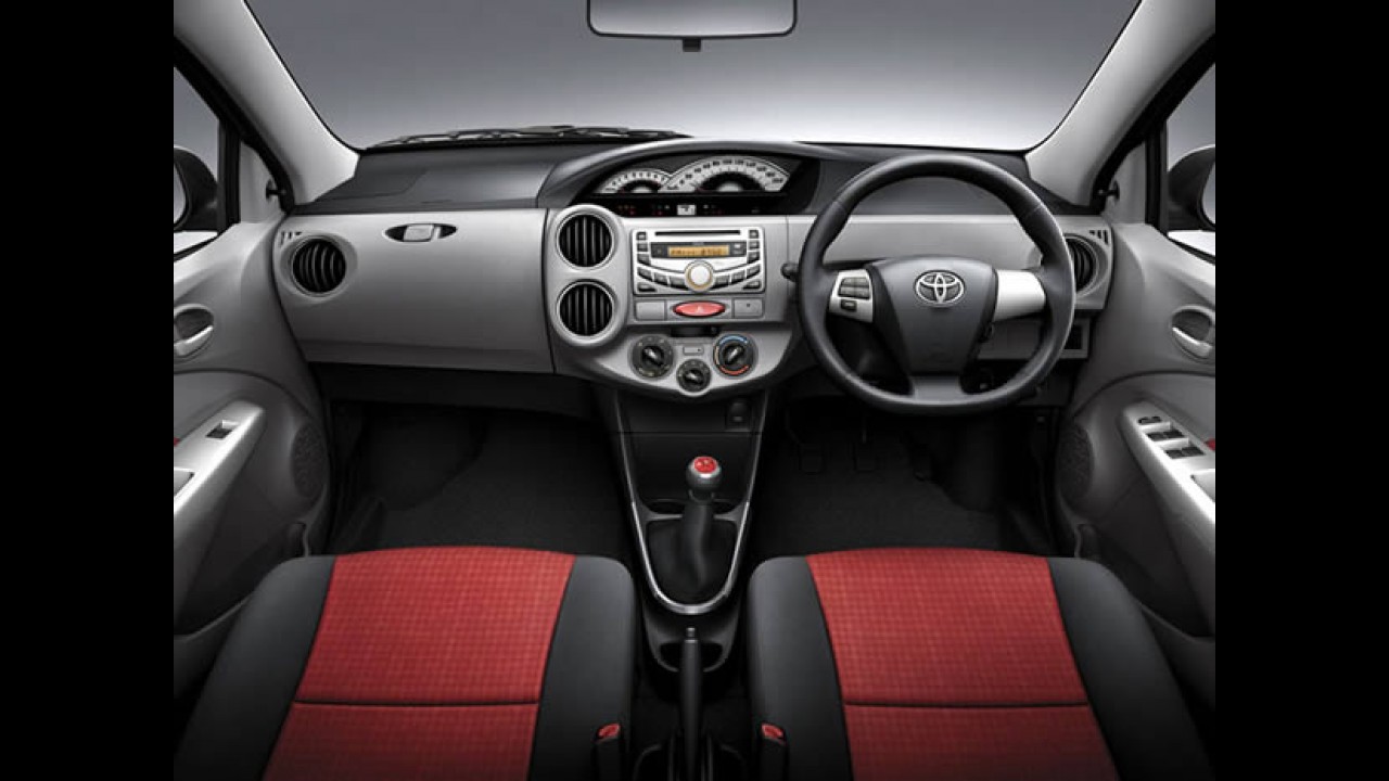 Toyota lança o Novo Etios Sedan com preço equivalente a R$ R$ 18.500 na Índia