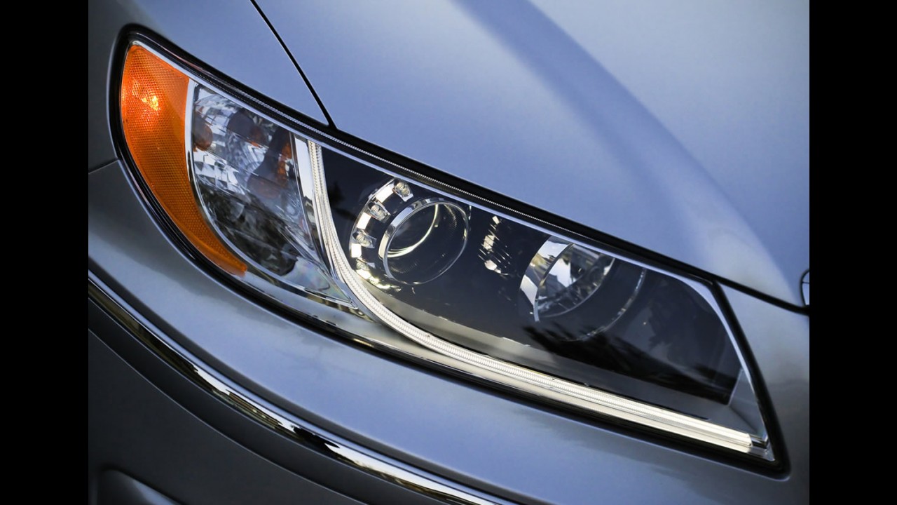 Hyundai Azera 2011 - Com retoque no visual e motor sai por R$ 90 mil