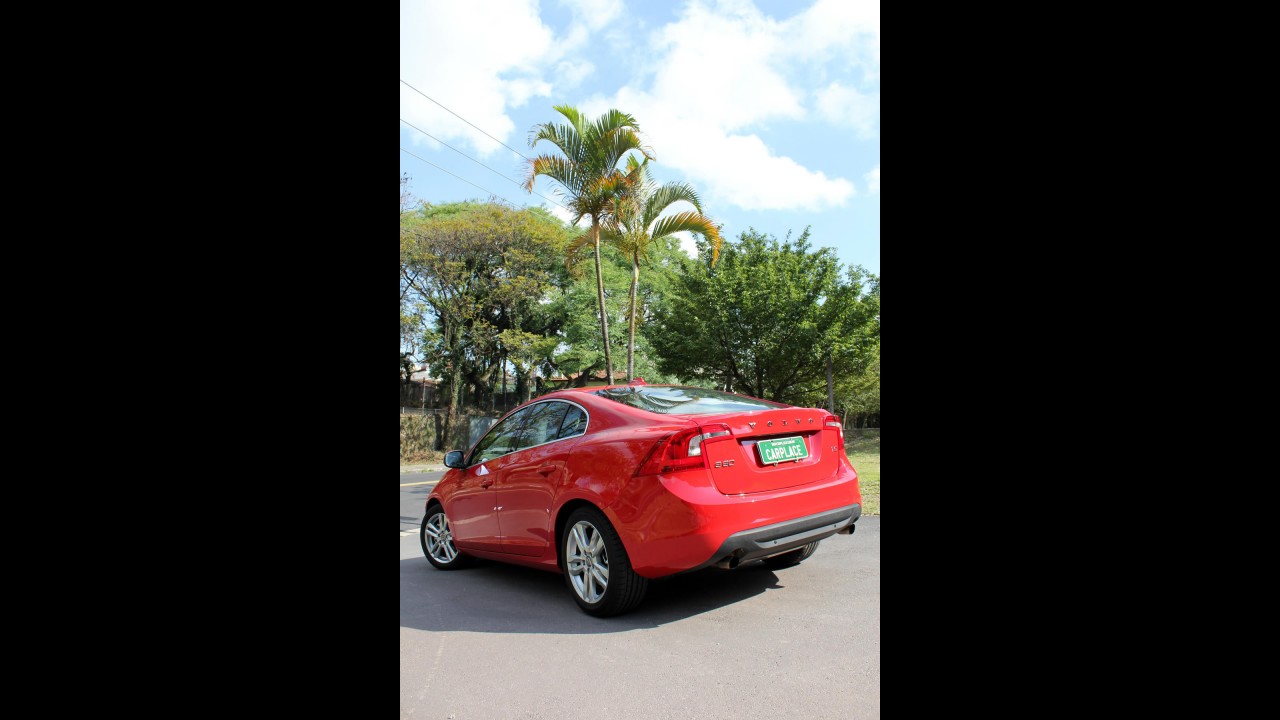 Garagem CARPLACE: Todos os detalhes do visual do Volvo S60 T5 2012