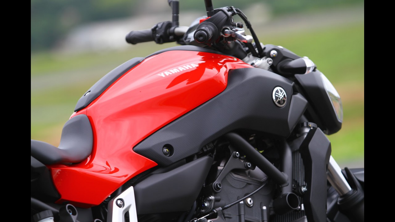 Volta Rápida: Yamaha MT-07 é caçula espevitada