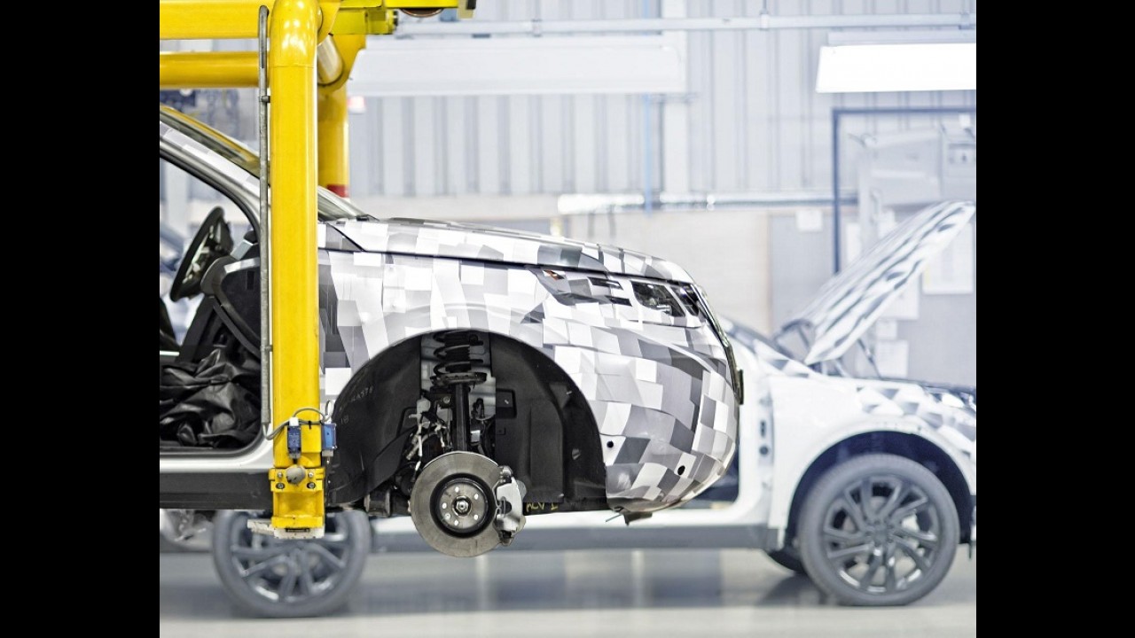 Discovery Sport estreará nova família de motores Ingenium da Land Rover